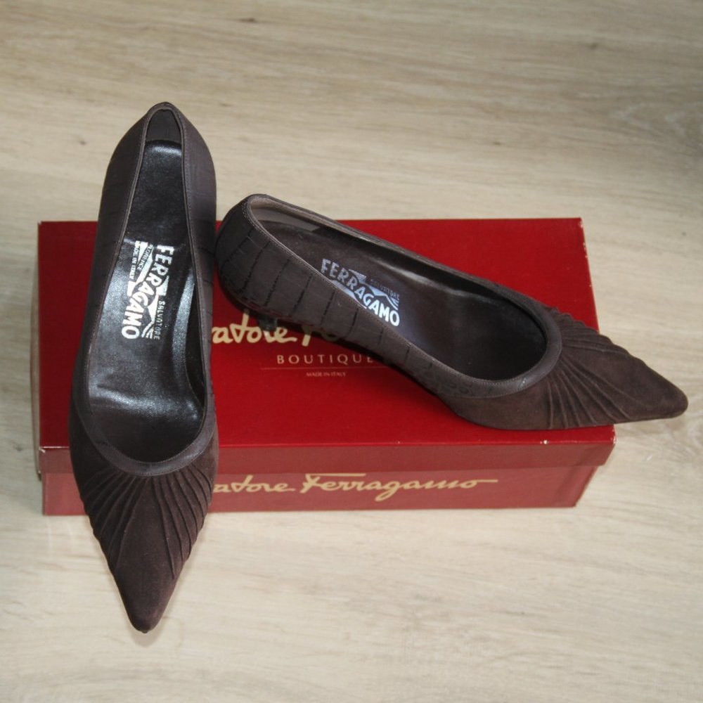 SALVATORE FERRAGAMO Italy Brown Croco Stamp Leather And Suede Shoes Size 7.5